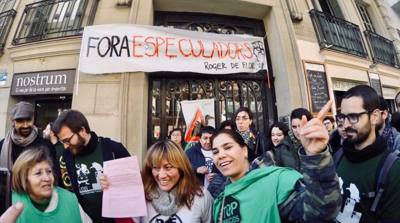 Roger de Flor 209 lleva 2 años luchando contra los desahucios