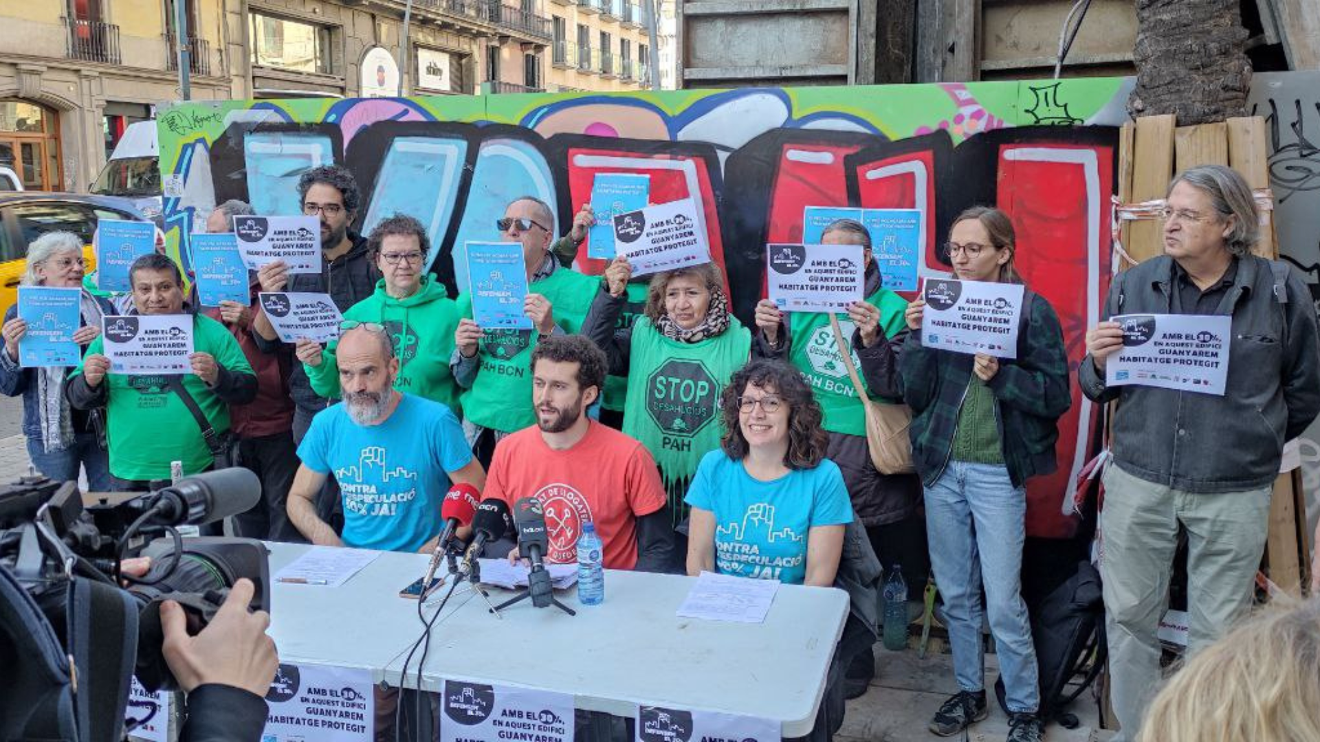 Lanzamos la campaña «Contra l’especulació, defensem el 30%!» para parar el intento de Collboni de anular la medida