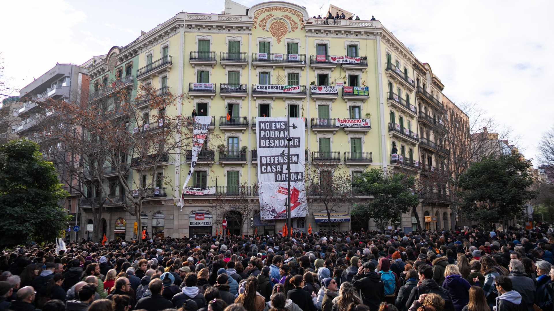 Hoy Casa Orsola no pierde a ningún vecino, pero la comitiva judicial pretende desalojar a Josep el martes a las 5:30 de la madrugada