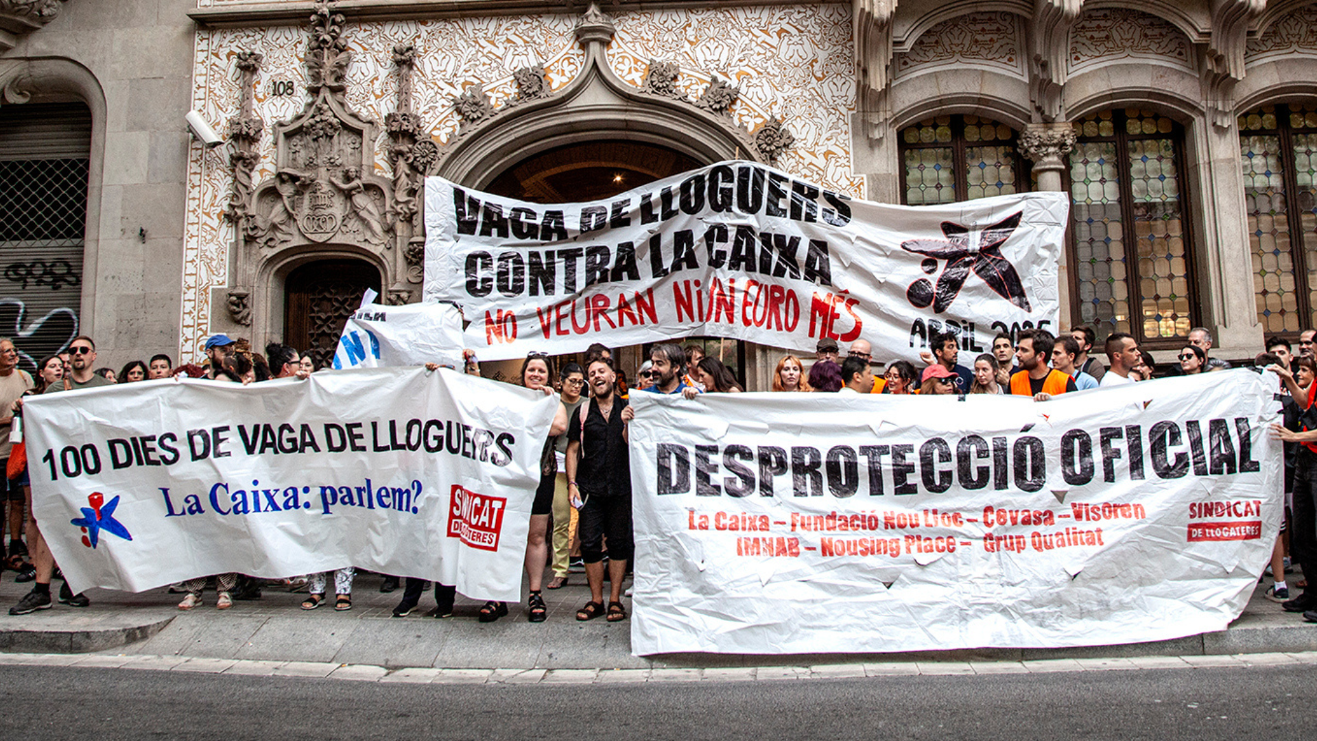 Victoria Rotunda de la huelga de alquileres contra La Caixa: 1700 pisos pasan a ser públicos y protegidos para siempre